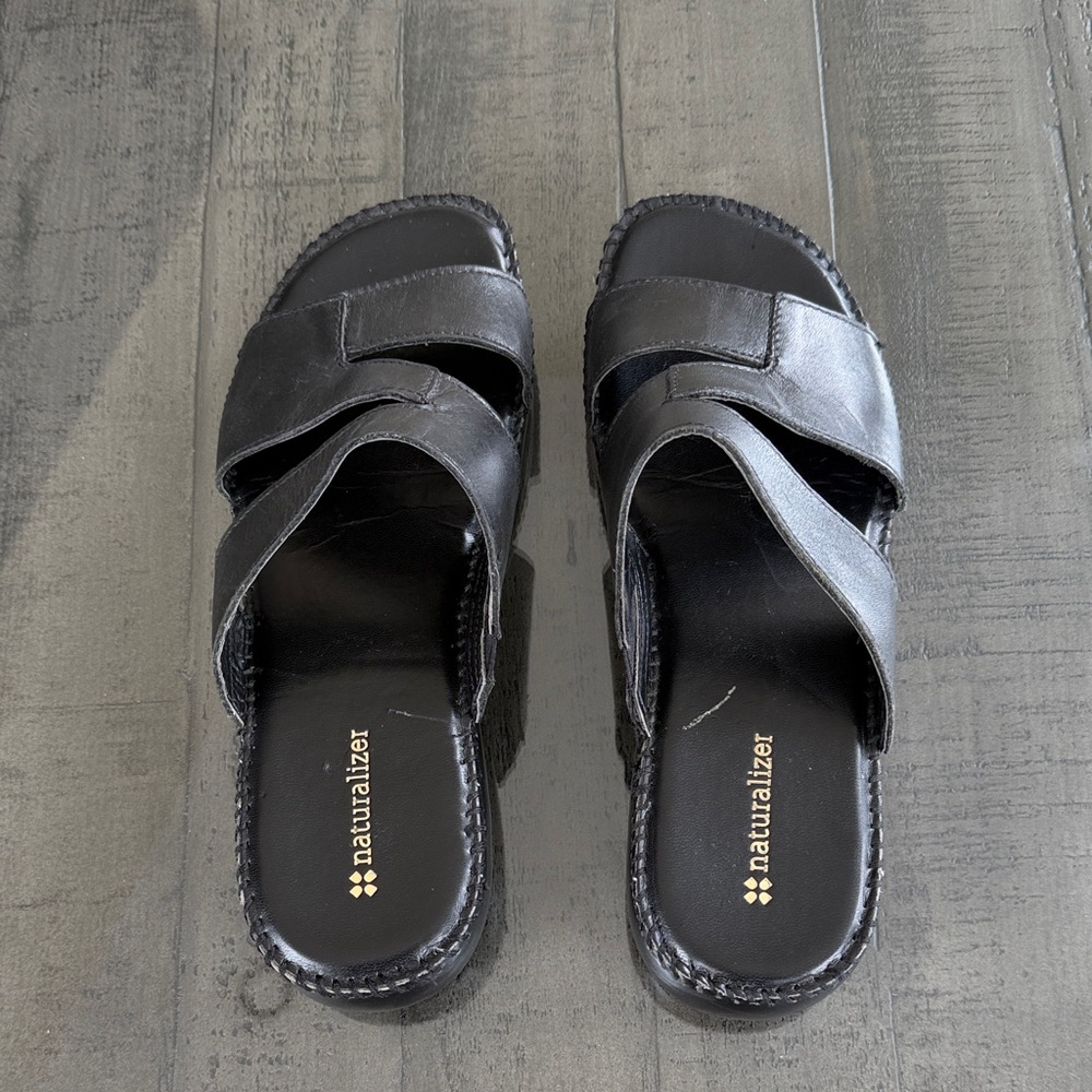 Naturalizer Black Leather Slide On Open Back Heeled Sandals. Womens Size 8.5. - Picture 2 of 8